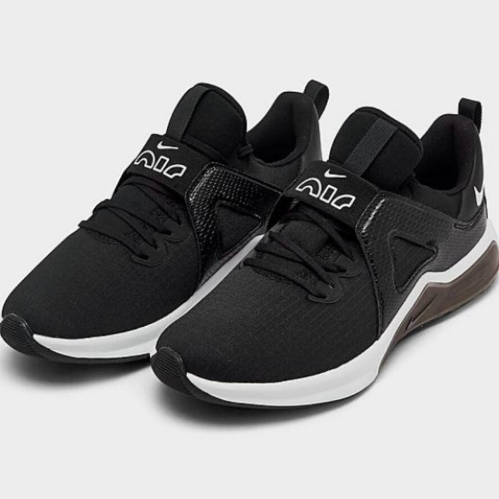 Women’s Nike Air Max Bella TR 5 Training Sneakers